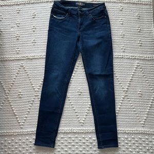 Lucky Brand Sasha super skinny jeans (size 8/29)